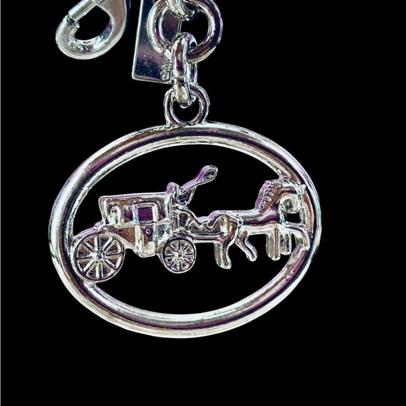 Luxury stainless steel unbranded key chain. Finely made. - Picture 1 of 1